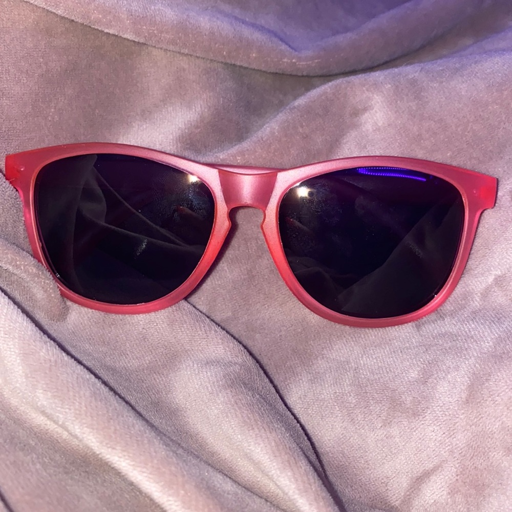 ⚠️LAST 2 WEEKS TO PURCHASE— pink sunglasses🩷